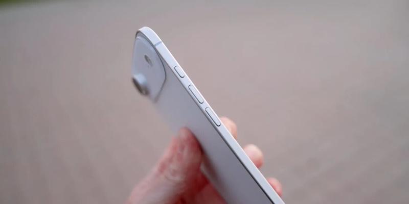 Насколько тонкий корпус у iPhone 17 Air?